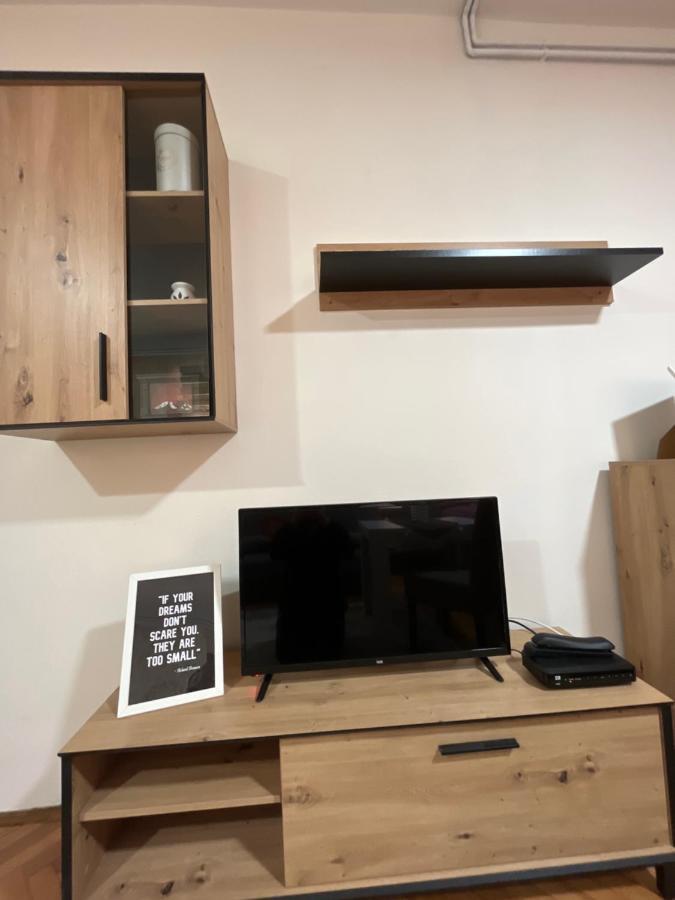Aloha Apartment